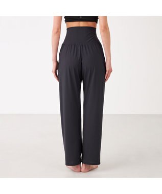 Chacott Chacott BALANCE ライトストレートパンツ ブラック