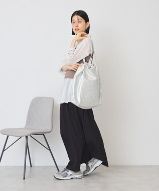 AMERICAN HOLIC ウエストタックシアーストライプシャツ Off White