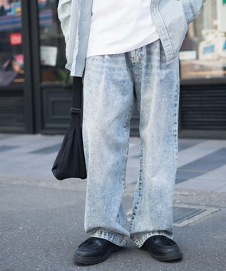 WEGO スケーターズ　タックワイドデニムパンツ デニム淡加工色