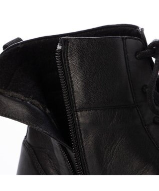 ing アークティックレースアップブーツ ブラック