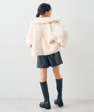 earth music&ecology リバーシブルフェイクムートンショートブルゾン アイボリー