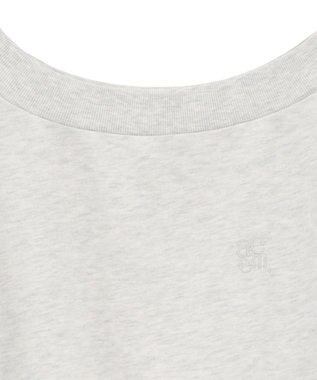 earth music&ecology ショート丈ワンポイント刺繍オフショルスウェット Oatmeal