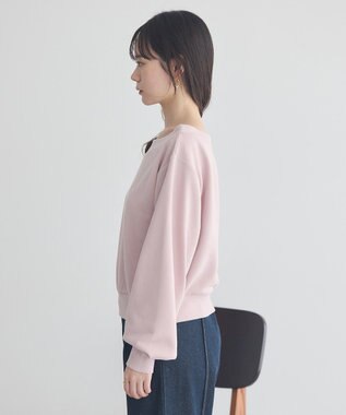 earth music&ecology ショート丈ワンポイント刺繍オフショルスウェット Pink