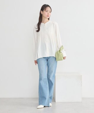 earth music&ecology バックプリーツブラウス Off White