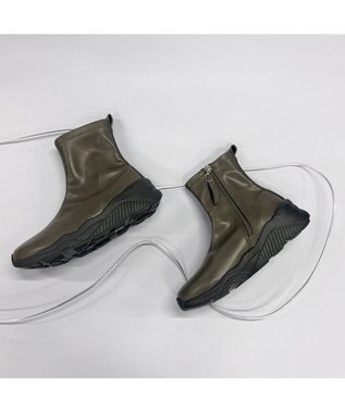 MODE ET JACOMO <noyau>軽量スニーカーショートブーツ カーキ