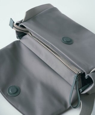 MIYABIYA LAQUOH【撥水加工】ミニマルナイロン ボディバッグ グレー