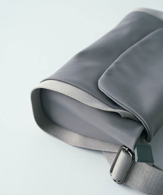 MIYABIYA LAQUOH【撥水加工】ミニマルナイロン ボディバッグ グレー