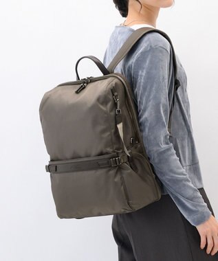 ACE BAGS & LUGGAGE W&.Day/Night リッカ2 スクエアリュック B4サイズ 15.6インチPC収納 19153 ダブルアンドデイナイト アッシュブラウン