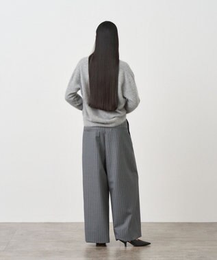 ATON ROYAL FUR CASHMERE | Vネックセーター LIGHT GRAY