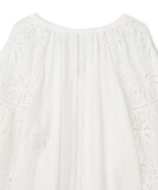 GRACE CONTINENTAL ヤシ柄カットワークトップ ホワイト