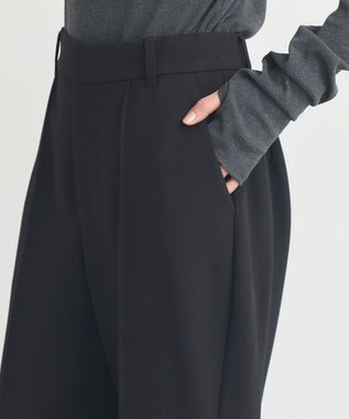 earth music&ecology センターシームフレアパンツ Black