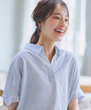 Tiaclasse カラーフラワーピアス ネイビー×シルバー