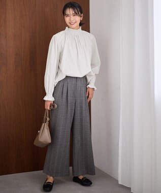 ANY フリルネックブラウス ライトグレー