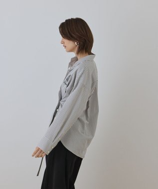 GRACE CONTINENTAL エンブレム刺繍シャツ ブラック