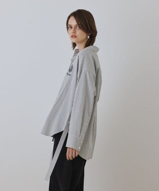 GRACE CONTINENTAL エンブレム刺繍シャツ ブラック