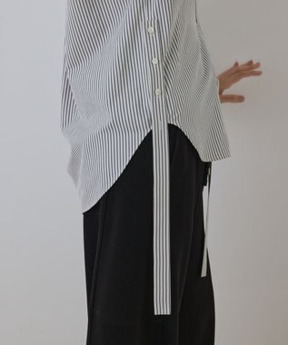 GRACE CONTINENTAL エンブレム刺繍シャツ ブラック