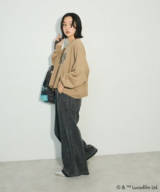 Green Parks ＳＴＡＲ　ＷＡＲＳ／メタルプリントスウェット Beige