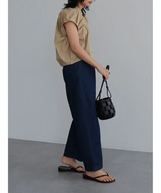 Green Parks タックデザインショート丈シャツ Beige