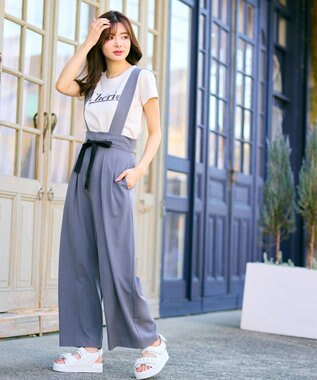 Feroux レタードプリントコンパクト Tシャツ アイボリー系