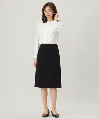 J.PRESS LADIES 【洗える】ヌーディスバックサテン タックプリーツ ブラウス ホワイト系
