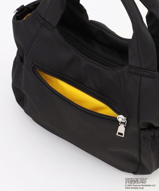 Y'SACCS SNOOPYデザイン サイドギャザー2wayトート　Sサイズ(レインボー） ブラック