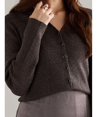 Te chichi ウェーブメタル釦Vネックリブカーディガン