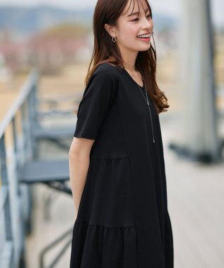 Tiaclasse 【小倉優子さん着用・洗える・接触冷感・汗ジミ防止】“サマさまカットソー”サイドティアードワンピース ブラック