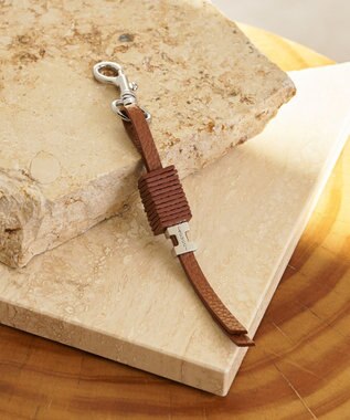 IACUCCI 【予約】ブリーノ チャーム CERVO キャメル