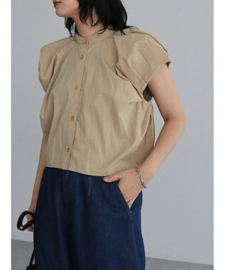 Green Parks タックデザインショート丈シャツ Beige