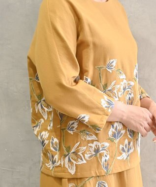 muuc 〈遠州織物の工場で織られた上質なコットン生地〉モクレン刺繍 ノーカラー プルオーバー（セットアップ可能） イエロー×ホワイト