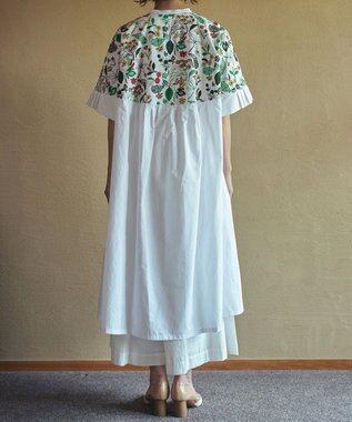 muuc 筆記帳刺繍ヨーク切り替えワンピース〈国産・muucオリジナル総柄刺繍〉〈オーガニック綿〉〈前開き・羽織にも〉〈3シーズン春夏秋〉 ホワイト