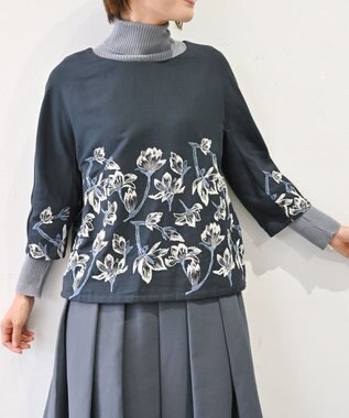 muuc 〈遠州織物の工場で織られた上質なコットン生地〉モクレン刺繍 ノーカラー プルオーバー（セットアップ可能） ネイビー×グレー