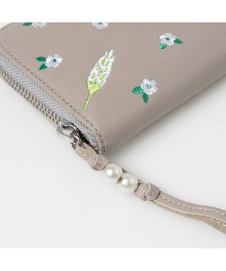 UNBILLION ペルケ perche / ボタニカルフラワー刺繍ラウンドパームフィットウォレット ライトグレー