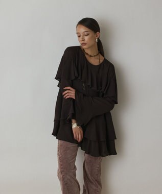 シフォンフリルブラウス