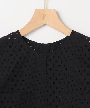 組曲 【先行予約・WEB限定】エンブロイダリーレースノースリーブ ブラウス ブラック系