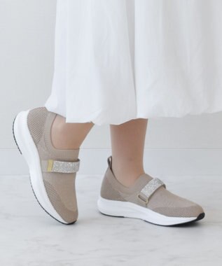 Bridget Birkin 【Bridget Birkin】ベルトストーンニットスニーカー ベージュ