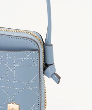 LA BAGAGERIE 【レザー×ステッチ】スクエアマルチポシェット ライトブルー