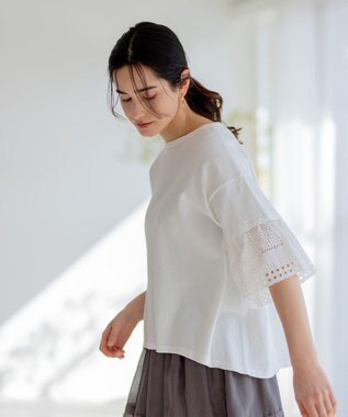 組曲 【WEB限定】レーススリーブ ニット アイボリー系