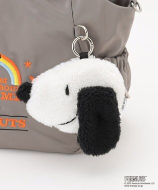 Y'SACCS SNOOPYデザイン サイドギャザー2wayトート　Sサイズ(レインボー） グレー