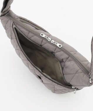 Y'SACCS バイアスキルトショルダー グレージュ