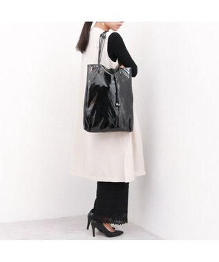 UNBILLION カシュカシュ cachecache / エナメル調結びハンドルA4サイズトート ブラック