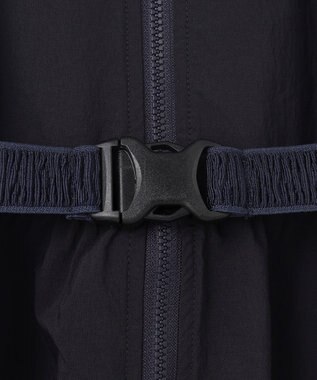 23区GOLF 【WOMEN】フロントジッパーで着脱便利！ベルト付きワンピース ネイビー系