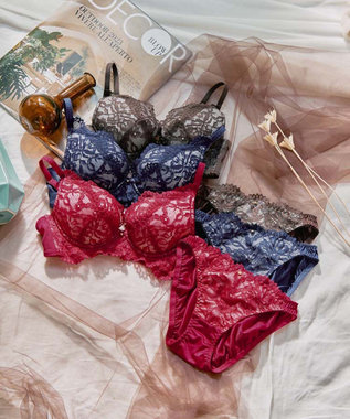 San-ai Resort（三愛水着楽園） 【WEB限定】【northerly bra 楽ちんフィットシリーズU字】 フリルレースブラショーツセット B～Fカップ 【northerly】