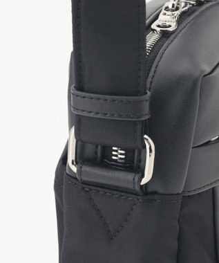 Y'SACCS 小西真奈美×Y'SACCS コンビスクエアショルダーバッグ ブラック