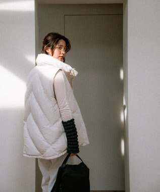 KWD 【日本製/高品質ダウン】STAND COLLAR DOWN VEST ダウンベスト アイボリー