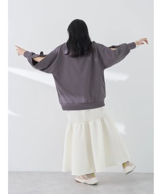 earth music&ecology 袖スリットスウェット Charcoal Gray