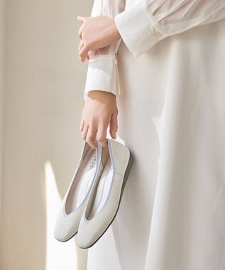 steppi 【洗える/撥水】 トリムスクエア パンプス ホワイト×ブルー