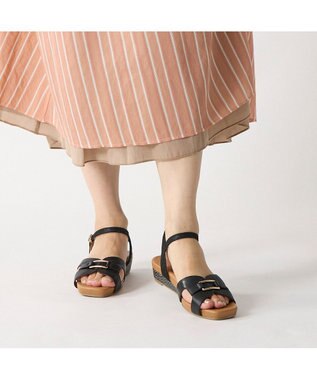 ing <ing>ローヒールウエッジサンダル ブラック