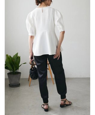 Green Parks AnriettMusee パフスリーブペプラムブラウス Off White