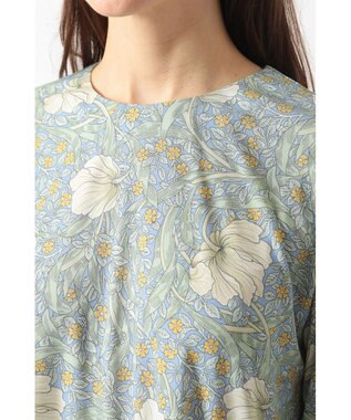 DAKS ボタニカルプリント七分袖プルオーバー ライトブルー